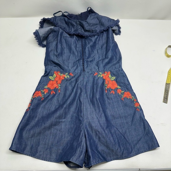 MOON RIVER Stylish chambray Romper with Floral Embroidery - Picture 16 of 16